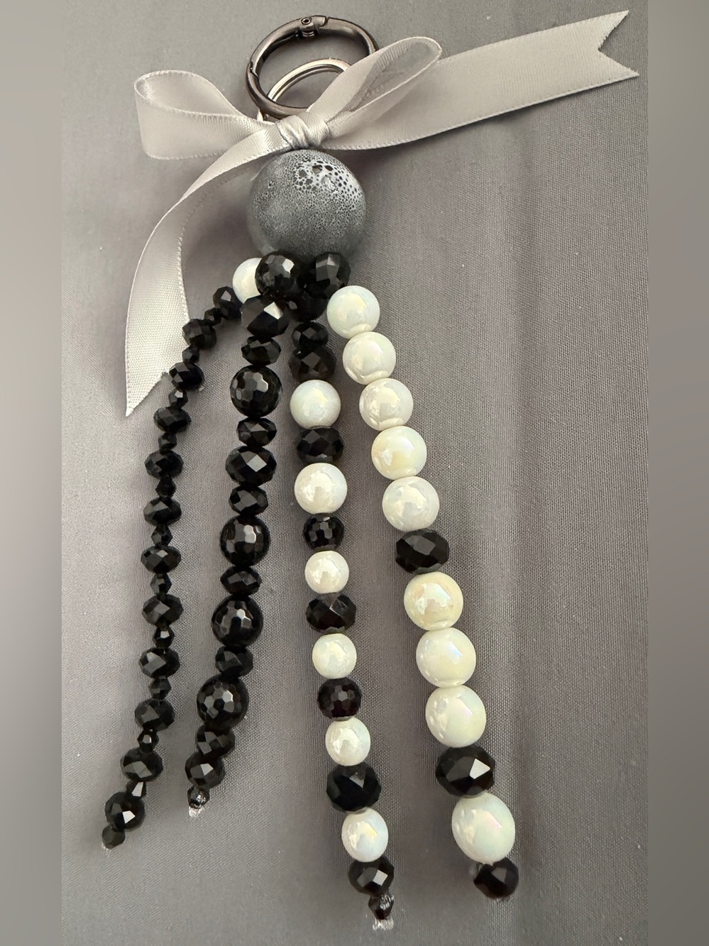 Black & White Beaded Statement Necklace Like New